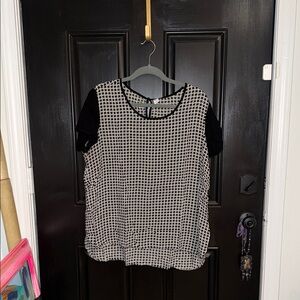 Old Navy Black and White Blouse